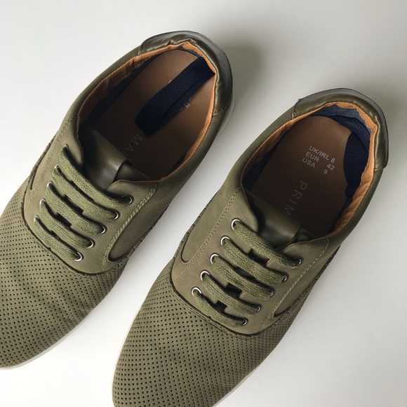 Green Shoes - Picture 3 of 4